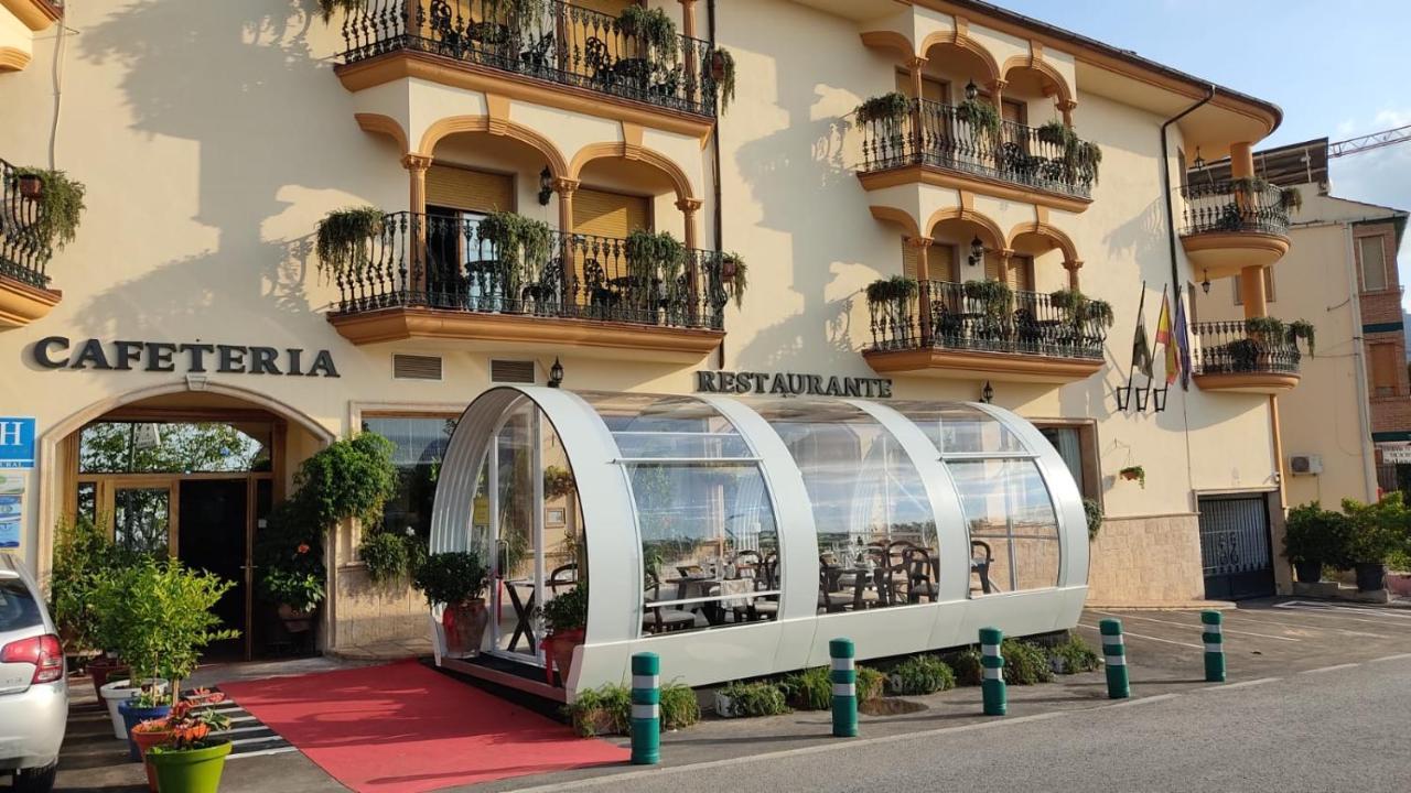 Hotel El Curro Burunchel Exterior foto